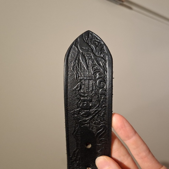 Men's Black Genuine Leather Embossed/Etched Belt with Horse Design (Size US 40) - Picture 8 of 10